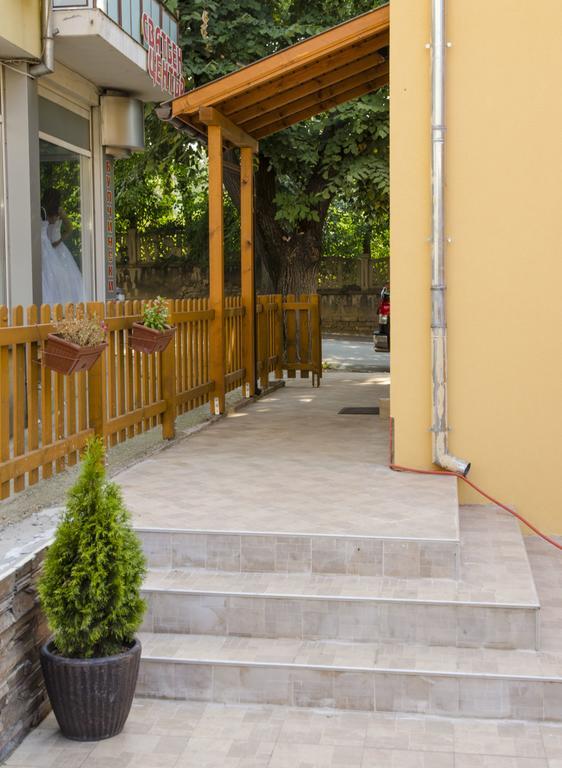 Guest House Anelim Veliko Tarnovo Extérieur photo