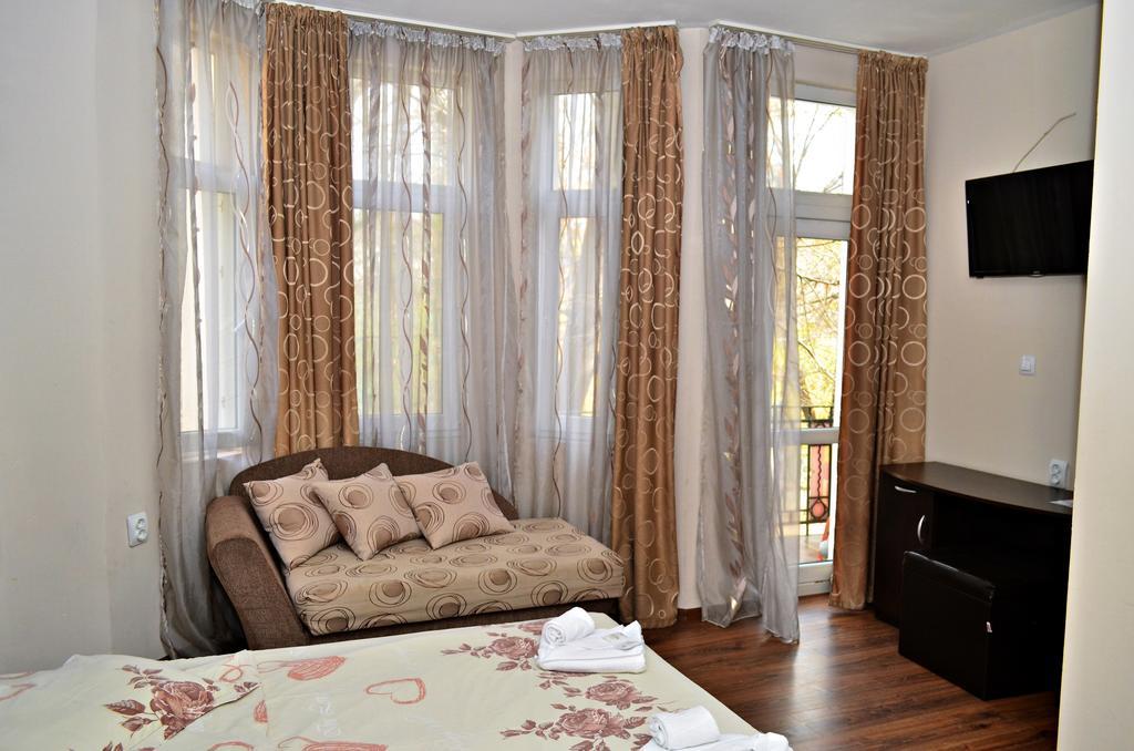 Guest House Anelim Veliko Tarnovo Extérieur photo
