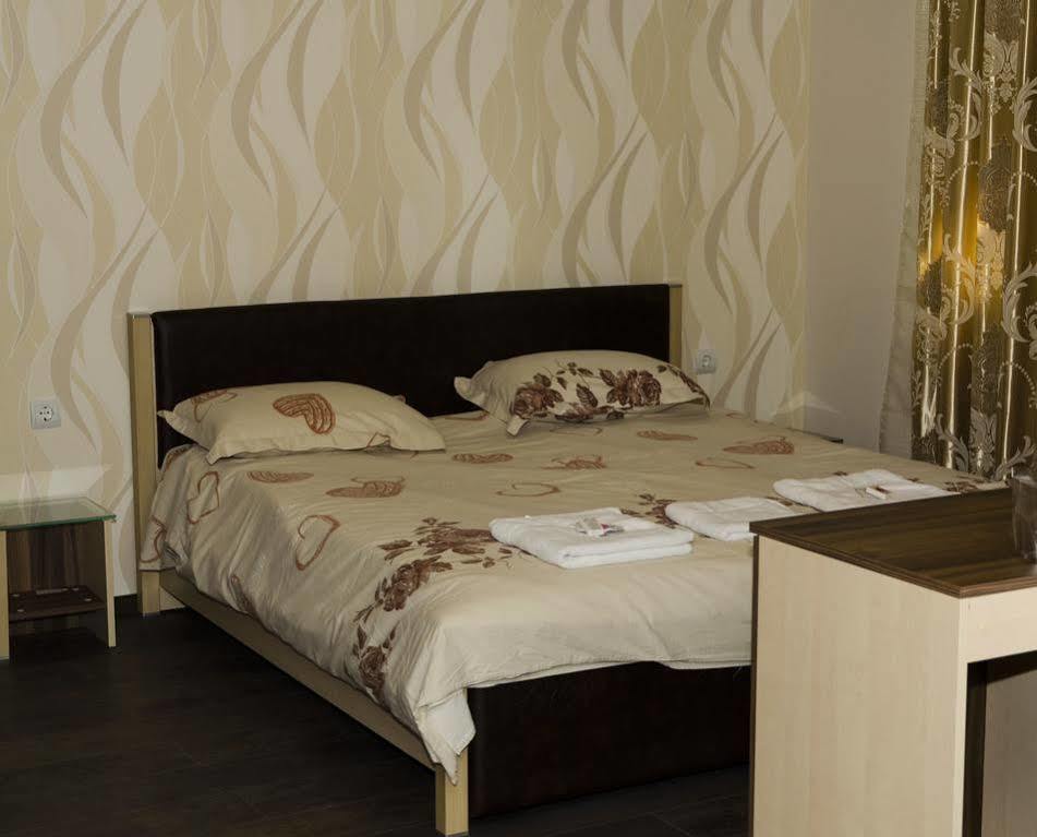 Guest House Anelim Veliko Tarnovo Extérieur photo